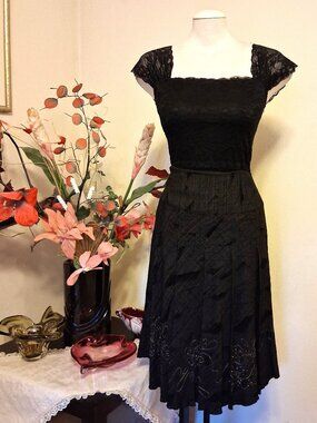 New A-Line Flared Swing Embroidered Black Midi Skirt High Quality Knee Length 12